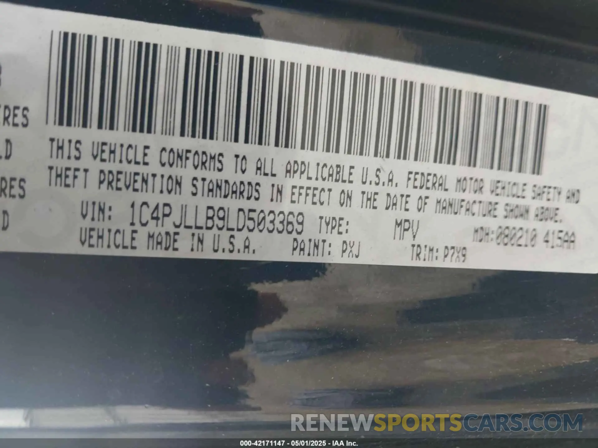 9 Photograph of a damaged car 1C4PJLLB9LD503369 JEEP CHEROKEE 2020