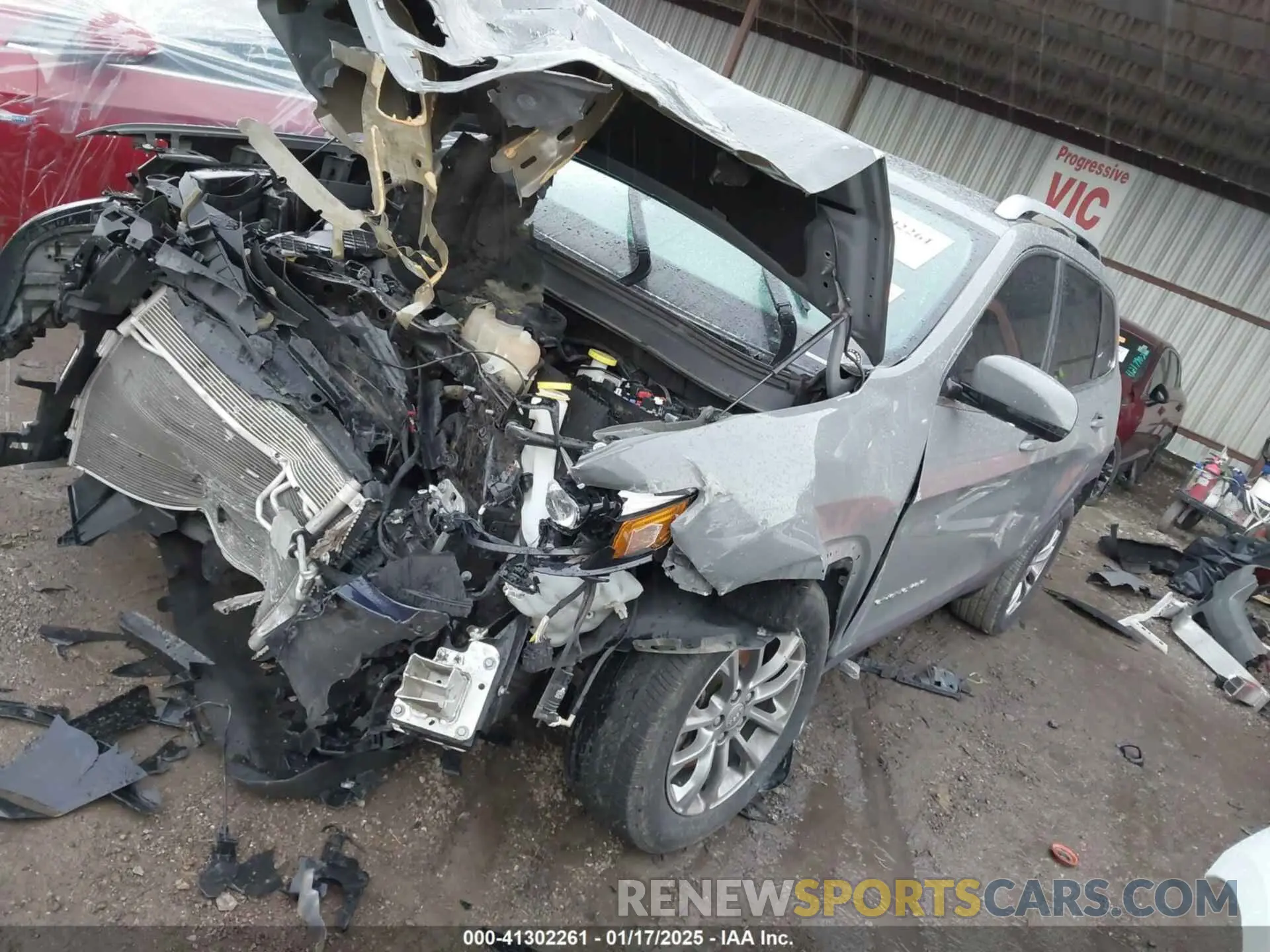 2 Photograph of a damaged car 1C4PJLLB9LD514713 JEEP CHEROKEE 2020