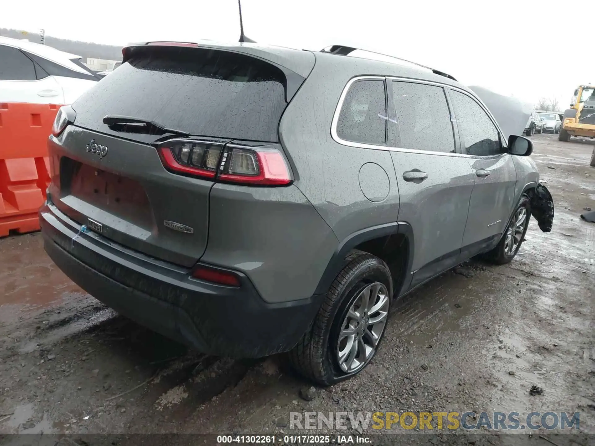 4 Photograph of a damaged car 1C4PJLLB9LD514713 JEEP CHEROKEE 2020