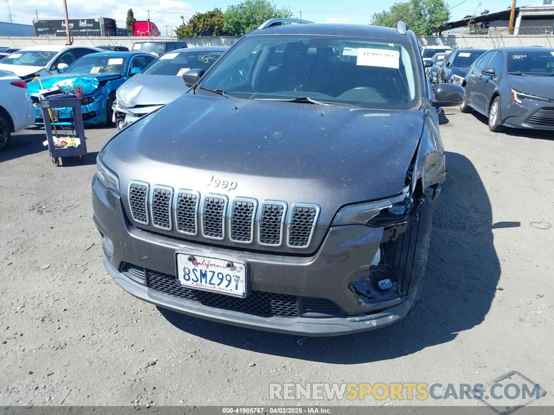 12 Photograph of a damaged car 1C4PJLLB9LD605920 JEEP CHEROKEE 2020