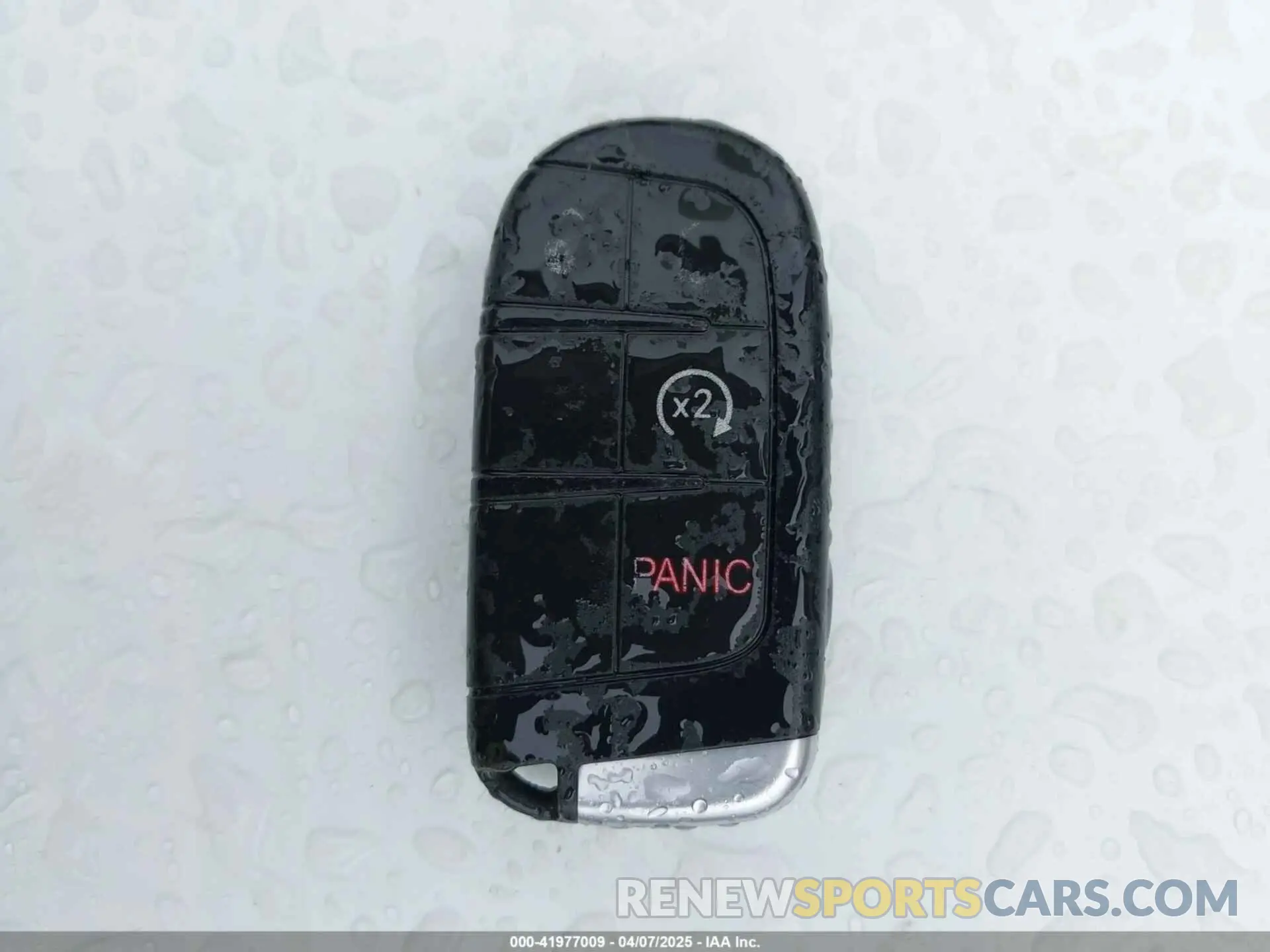 11 Photograph of a damaged car 1C4PJLLB9LD657063 JEEP CHEROKEE 2020