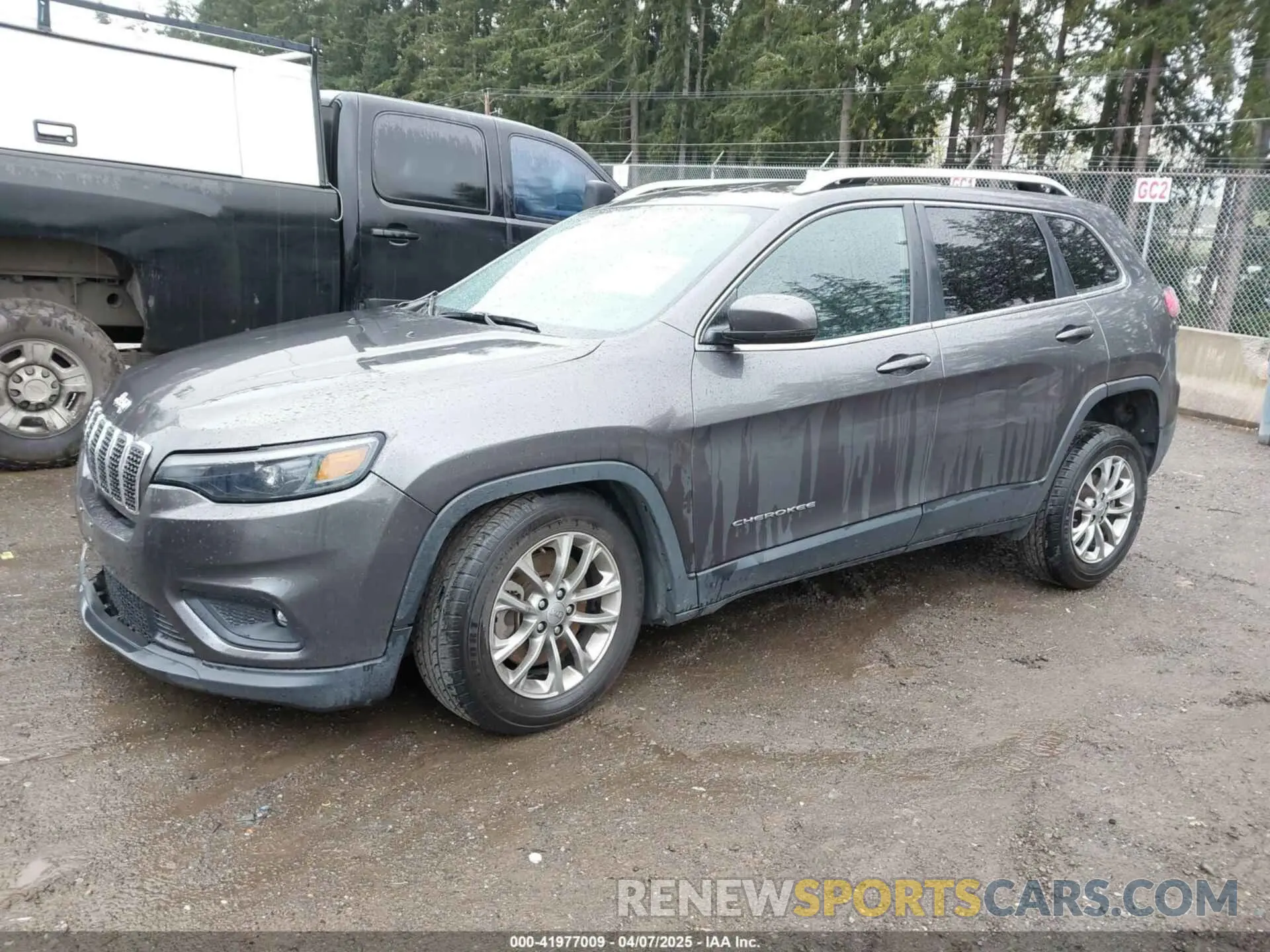 2 Photograph of a damaged car 1C4PJLLB9LD657063 JEEP CHEROKEE 2020