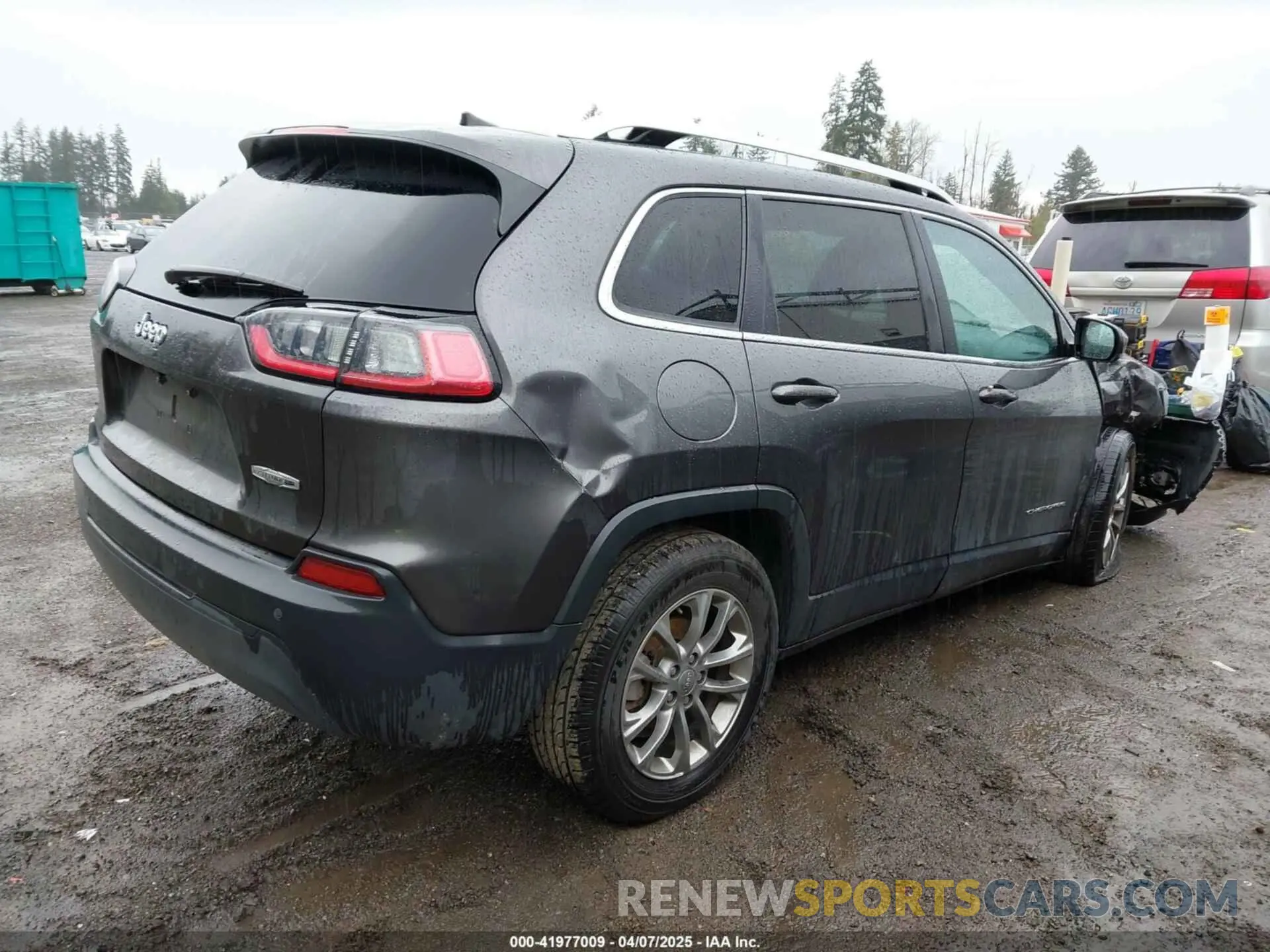 4 Photograph of a damaged car 1C4PJLLB9LD657063 JEEP CHEROKEE 2020
