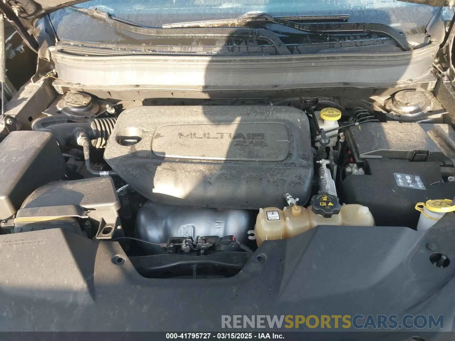 10 Photograph of a damaged car 1C4PJLLBXLD561393 JEEP CHEROKEE 2020
