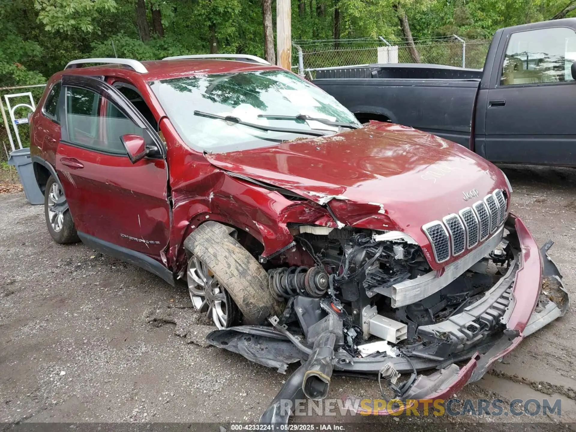 16 Photograph of a damaged car 1C4PJLLX1LD522039 JEEP CHEROKEE 2020