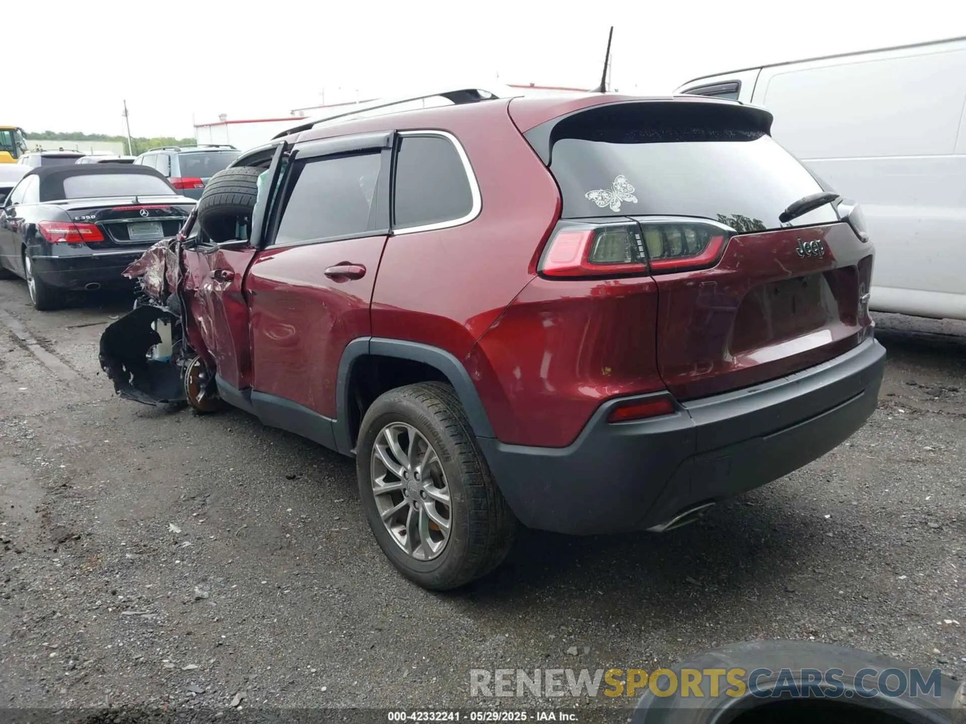 3 Photograph of a damaged car 1C4PJLLX1LD522039 JEEP CHEROKEE 2020