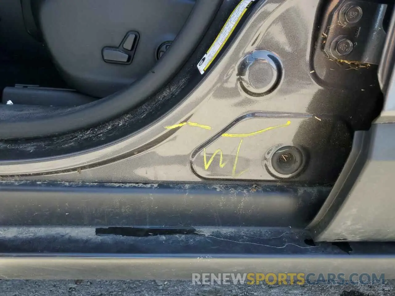 13 Photograph of a damaged car 1C4PJMBN4LD546969 JEEP CHEROKEE 2020