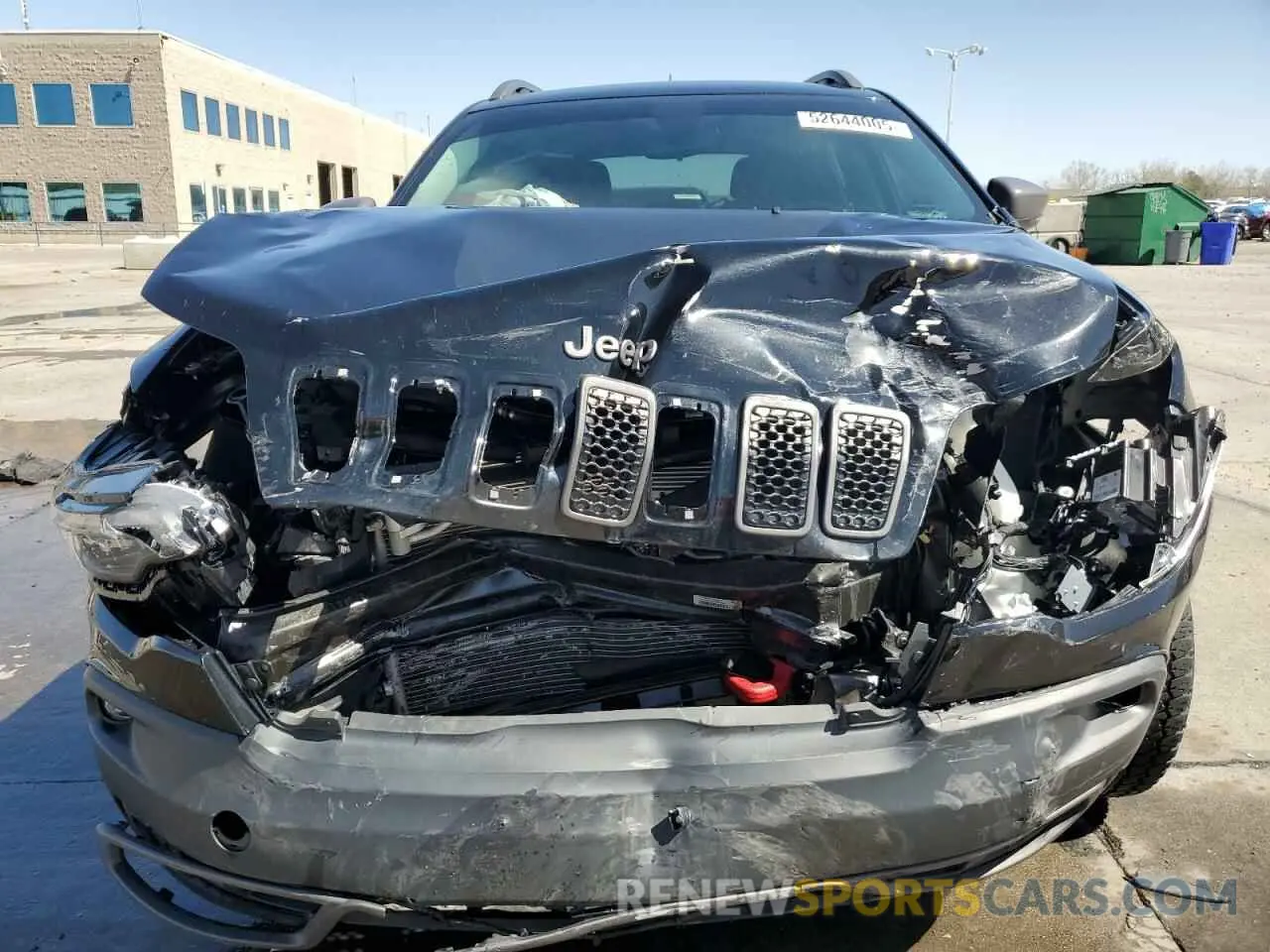 5 Photograph of a damaged car 1C4PJMBN8LD607854 JEEP CHEROKEE 2020