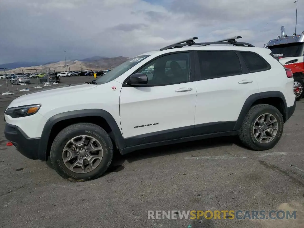 1 Photograph of a damaged car 1C4PJMBN9LD628762 JEEP CHEROKEE 2020