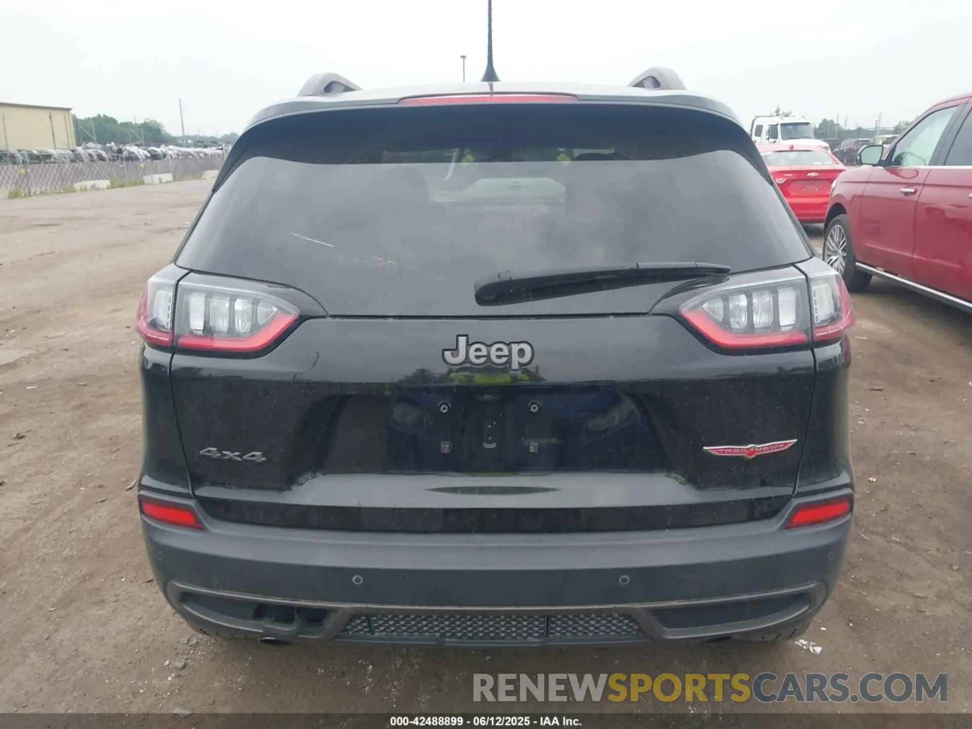 16 Photograph of a damaged car 1C4PJMBX0LD591845 JEEP CHEROKEE 2020