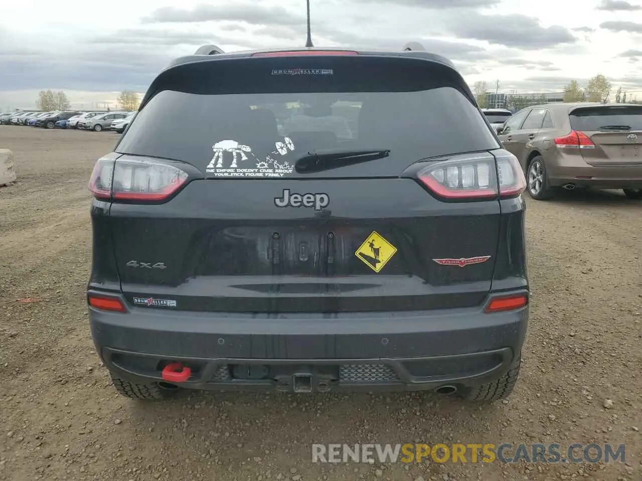 6 Photograph of a damaged car 1C4PJMBX0LD628022 JEEP CHEROKEE 2020