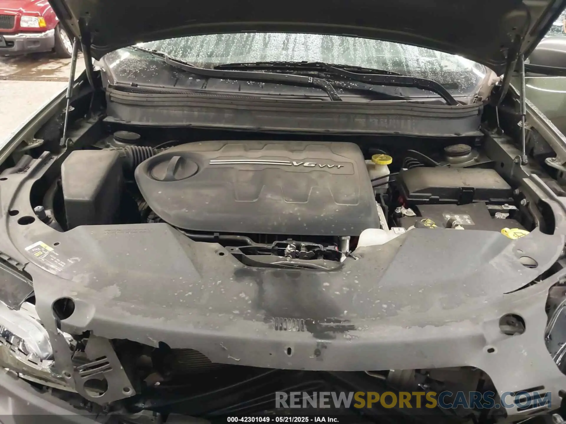 10 Photograph of a damaged car 1C4PJMBX1LD563925 JEEP CHEROKEE 2020
