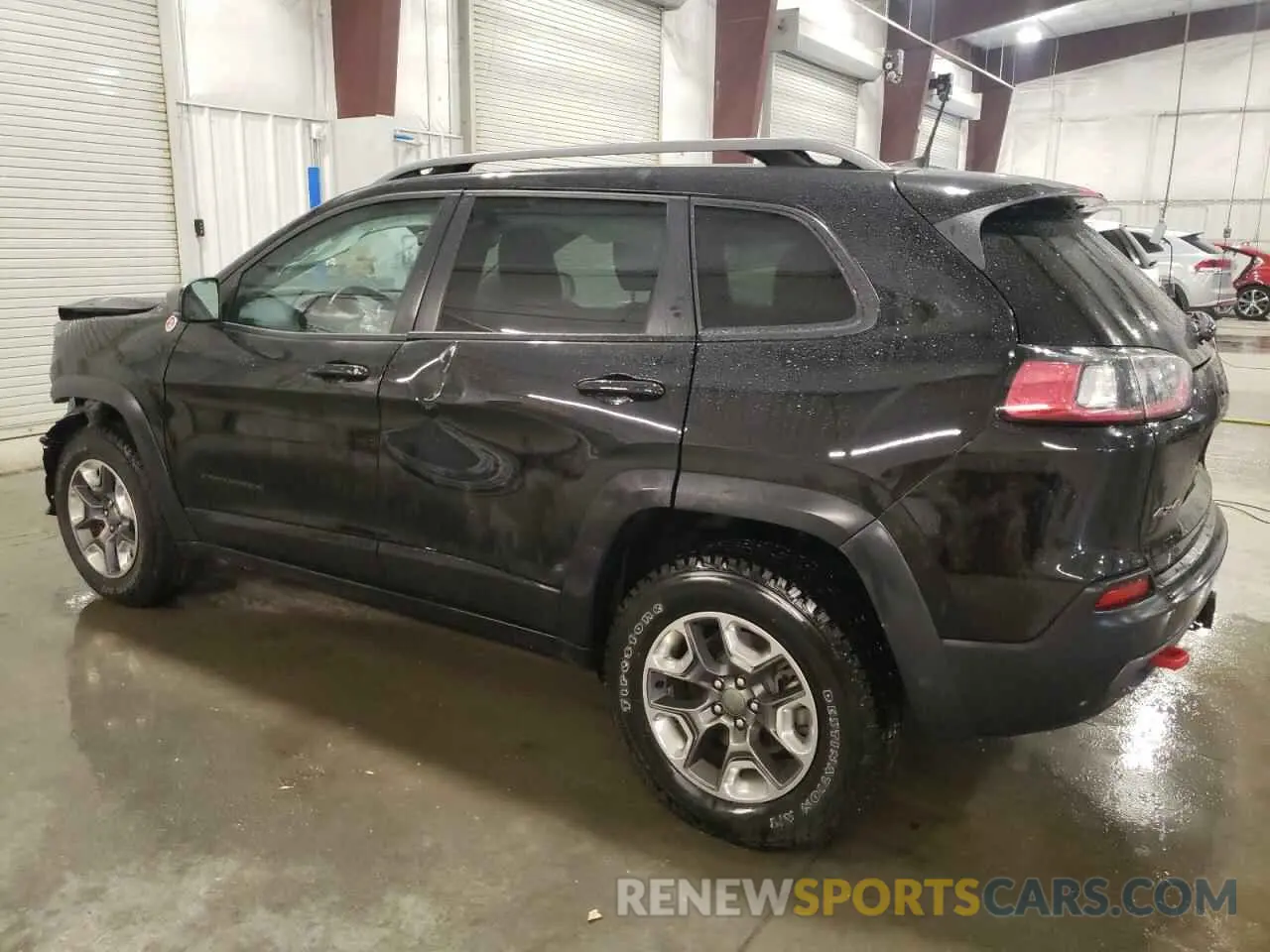 2 Photograph of a damaged car 1C4PJMBX1LD632984 JEEP CHEROKEE 2020