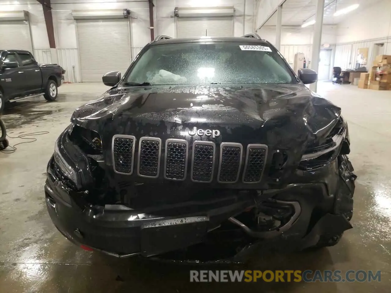 5 Photograph of a damaged car 1C4PJMBX1LD632984 JEEP CHEROKEE 2020