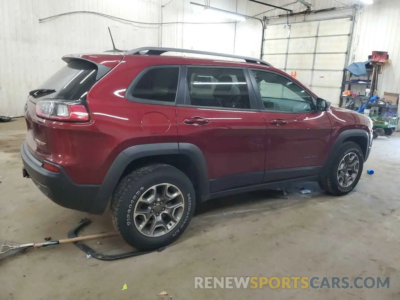 3 Photograph of a damaged car 1C4PJMBX2LD587988 JEEP CHEROKEE 2020