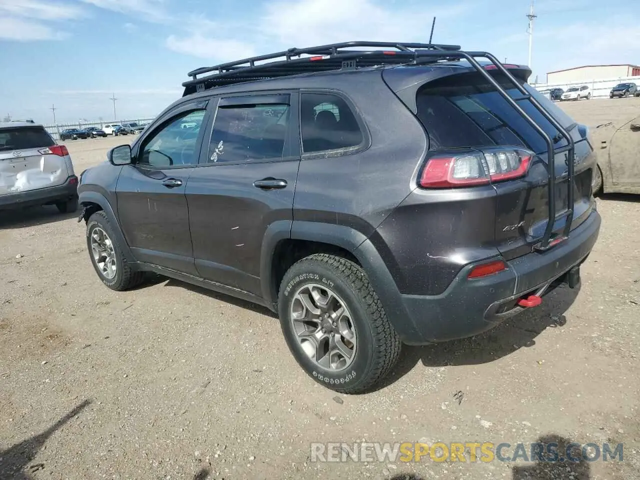 2 Photograph of a damaged car 1C4PJMBX2LD633173 JEEP CHEROKEE 2020