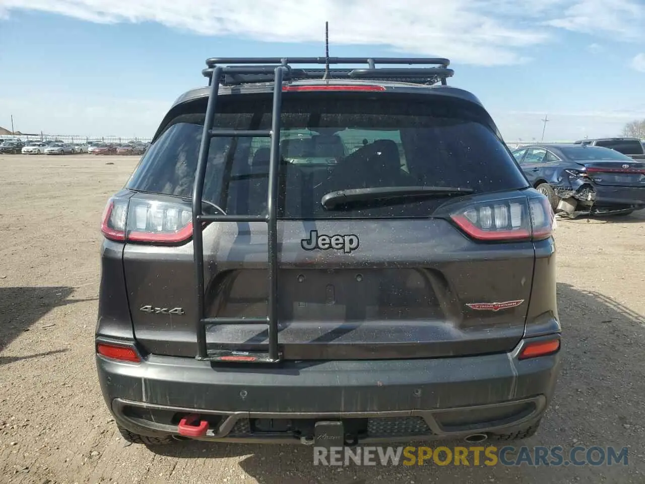 6 Photograph of a damaged car 1C4PJMBX2LD633173 JEEP CHEROKEE 2020