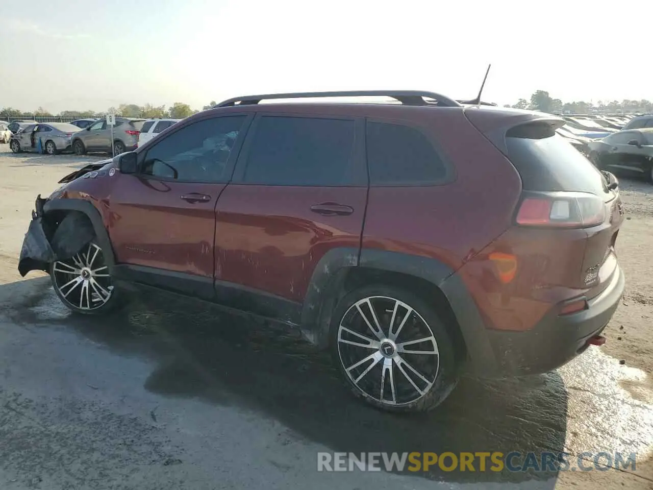 2 Photograph of a damaged car 1C4PJMBX3LD530778 JEEP CHEROKEE 2020