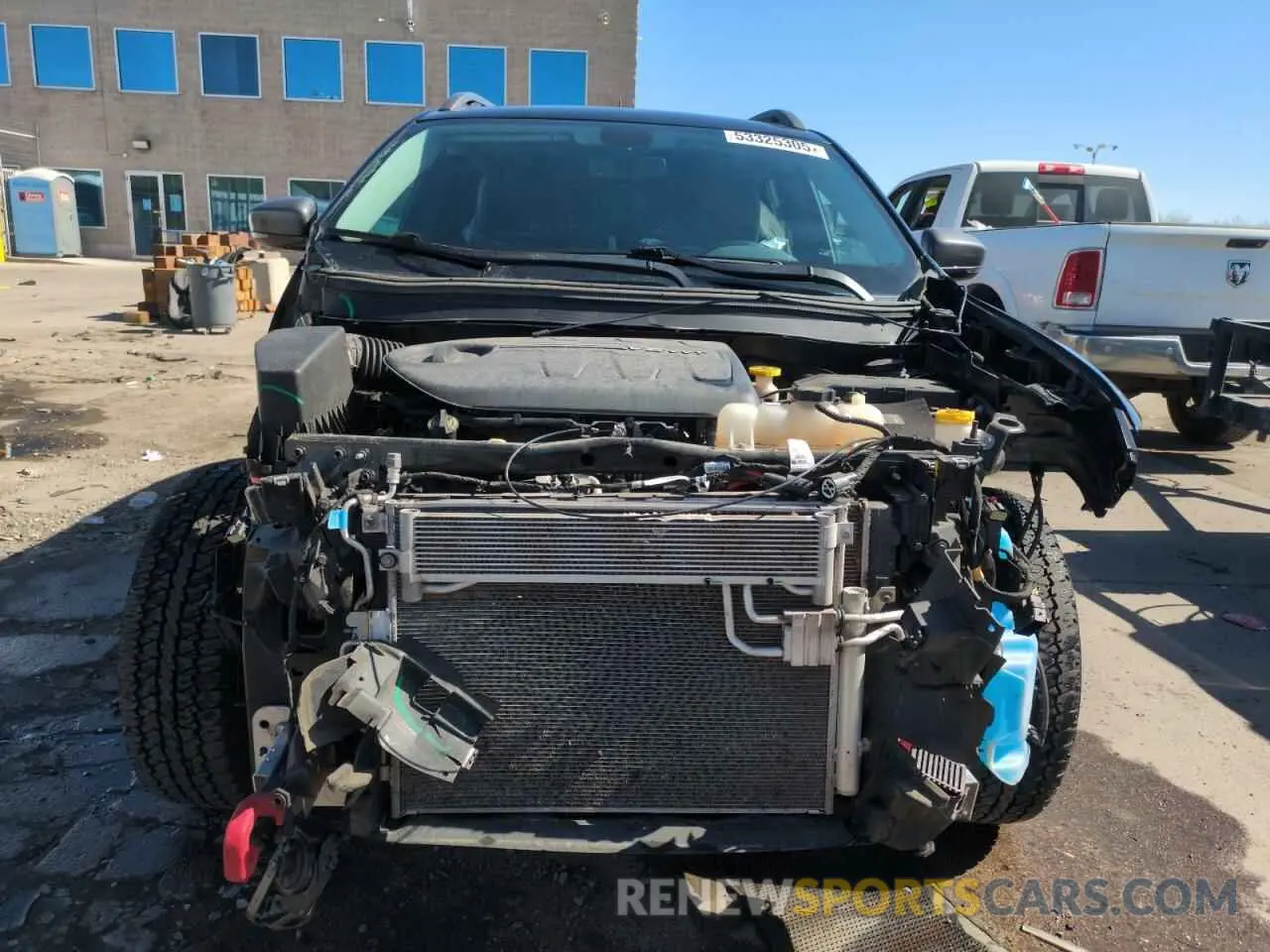 5 Photograph of a damaged car 1C4PJMBX4LD568343 JEEP CHEROKEE 2020
