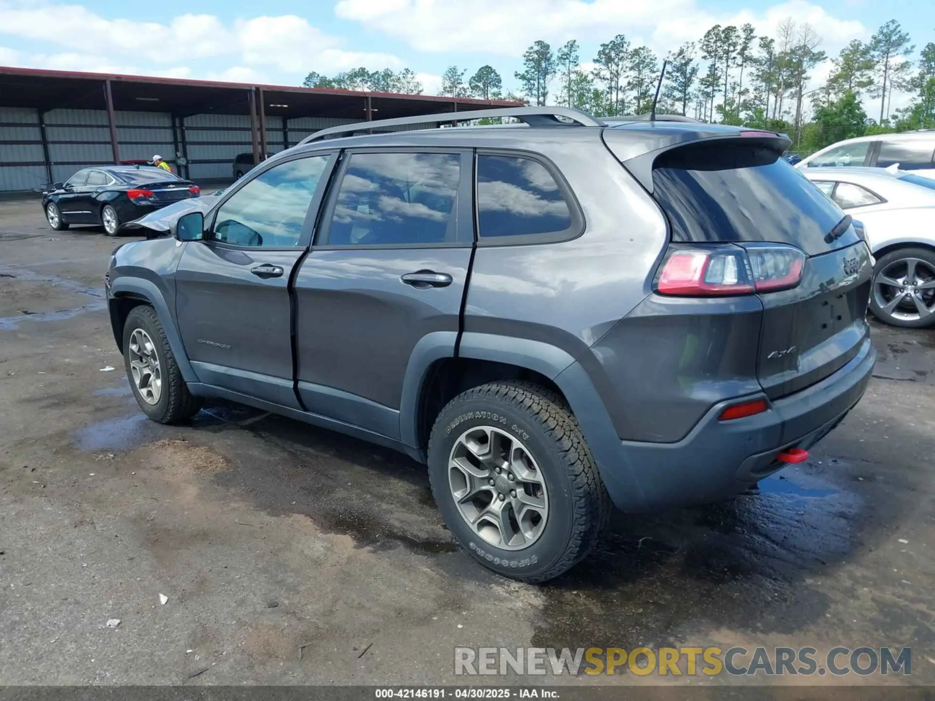 3 Photograph of a damaged car 1C4PJMBX5LD527252 JEEP CHEROKEE 2020