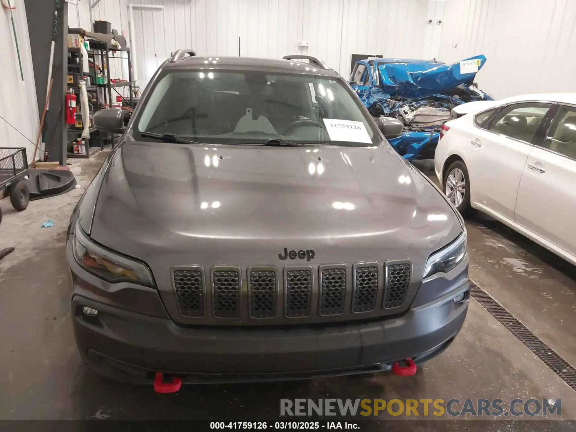 13 Photograph of a damaged car 1C4PJMBX5LD527462 JEEP CHEROKEE 2020