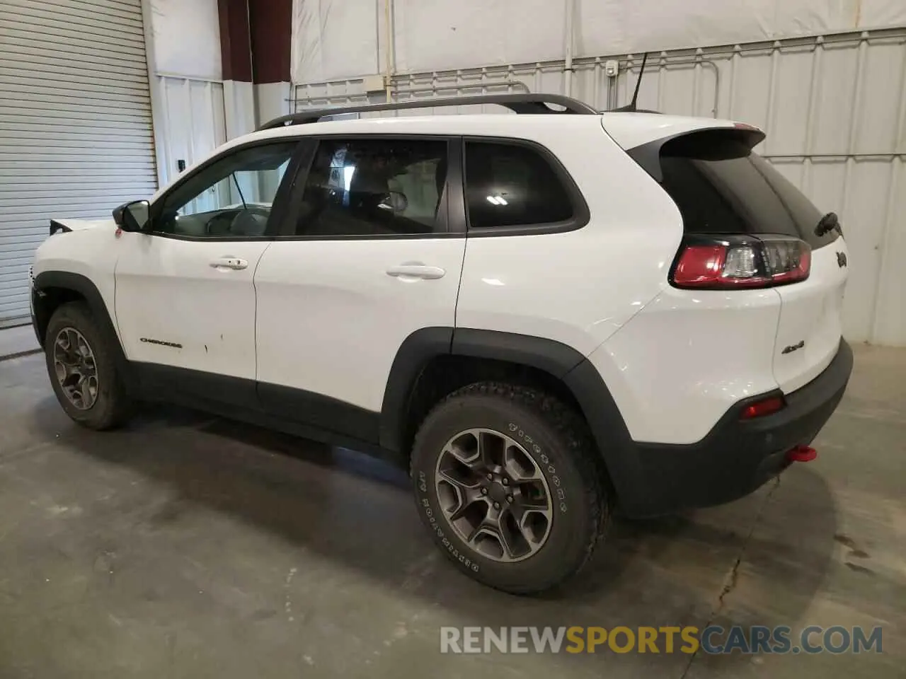 2 Photograph of a damaged car 1C4PJMBX5LD553785 JEEP CHEROKEE 2020
