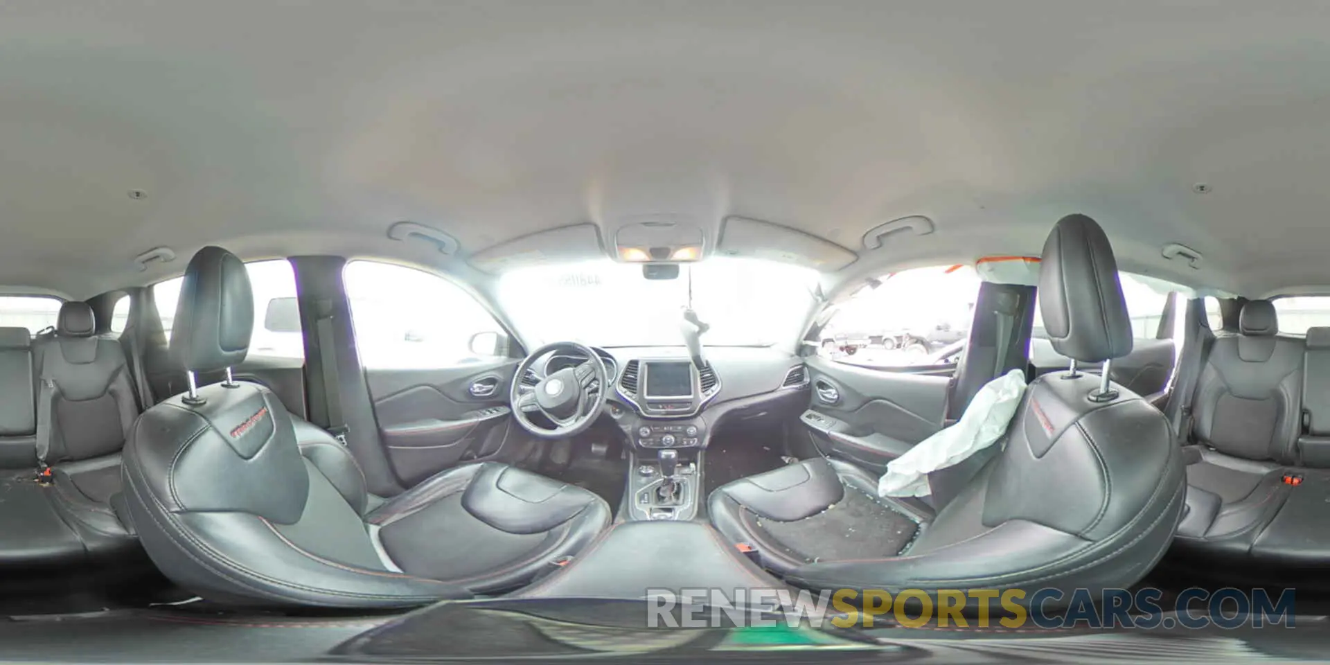 13 Photograph of a damaged car 1C4PJMBX5LD561997 JEEP CHEROKEE 2020