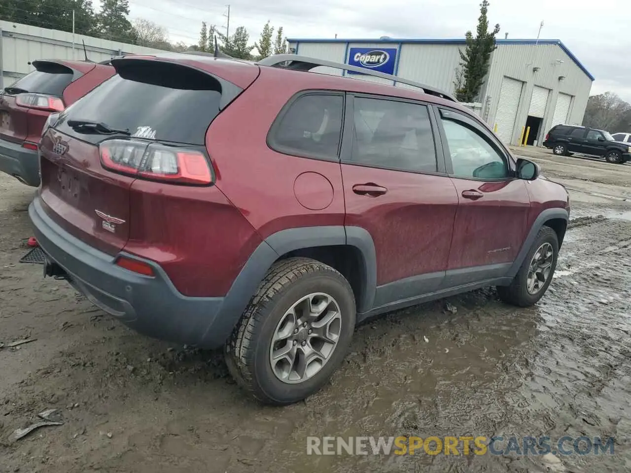 3 Photograph of a damaged car 1C4PJMBX6LD613203 JEEP CHEROKEE 2020