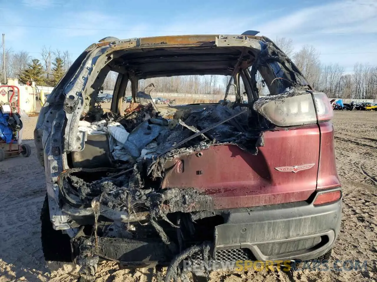 6 Photograph of a damaged car 1C4PJMBX6LD621799 JEEP CHEROKEE 2020
