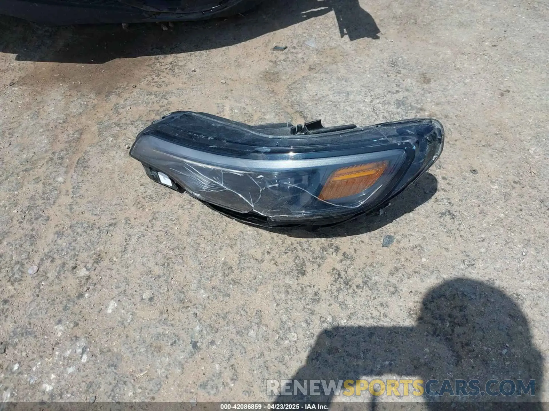 11 Photograph of a damaged car 1C4PJMBX7LD521355 JEEP CHEROKEE 2020