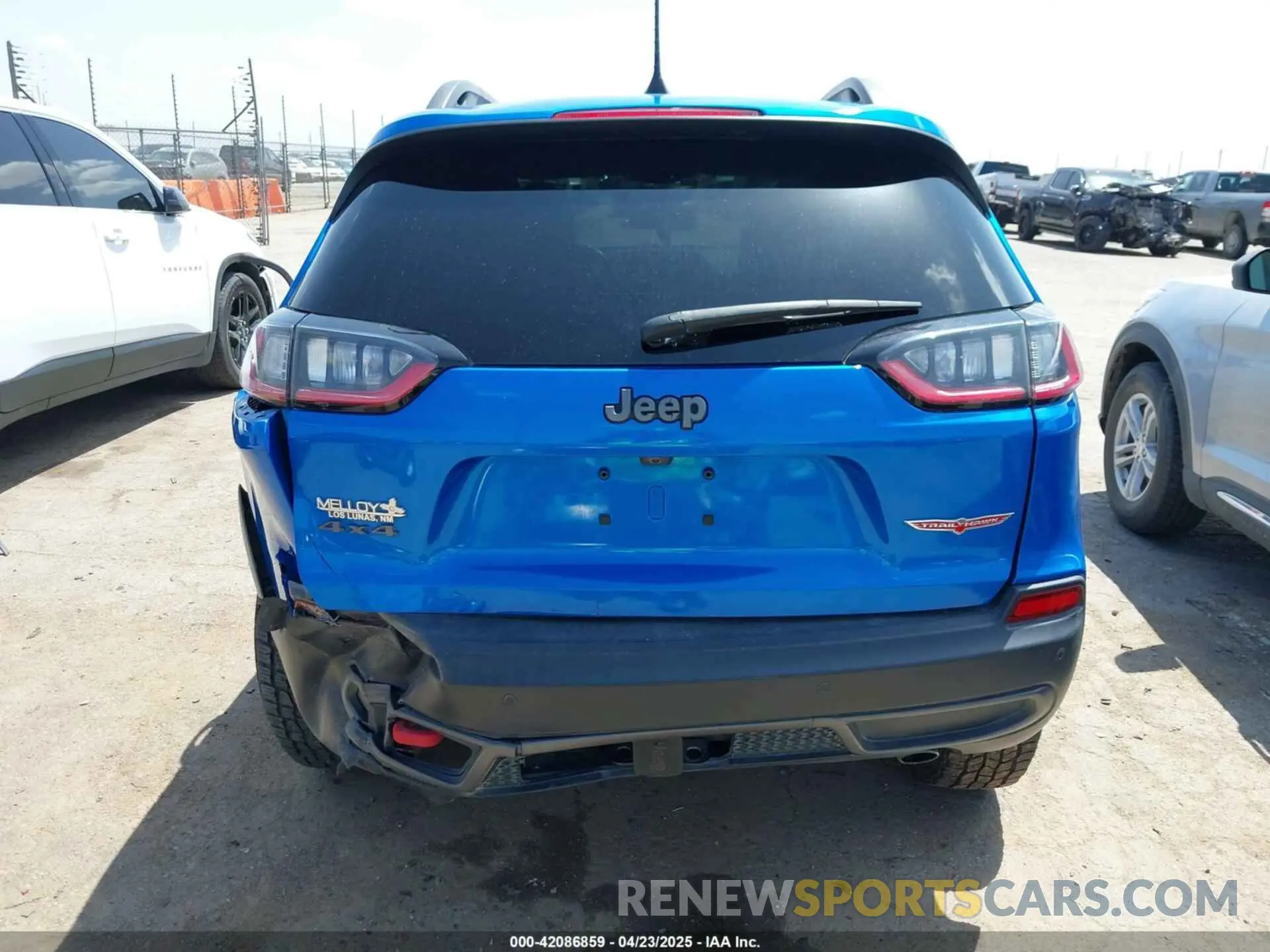 16 Photograph of a damaged car 1C4PJMBX7LD521355 JEEP CHEROKEE 2020