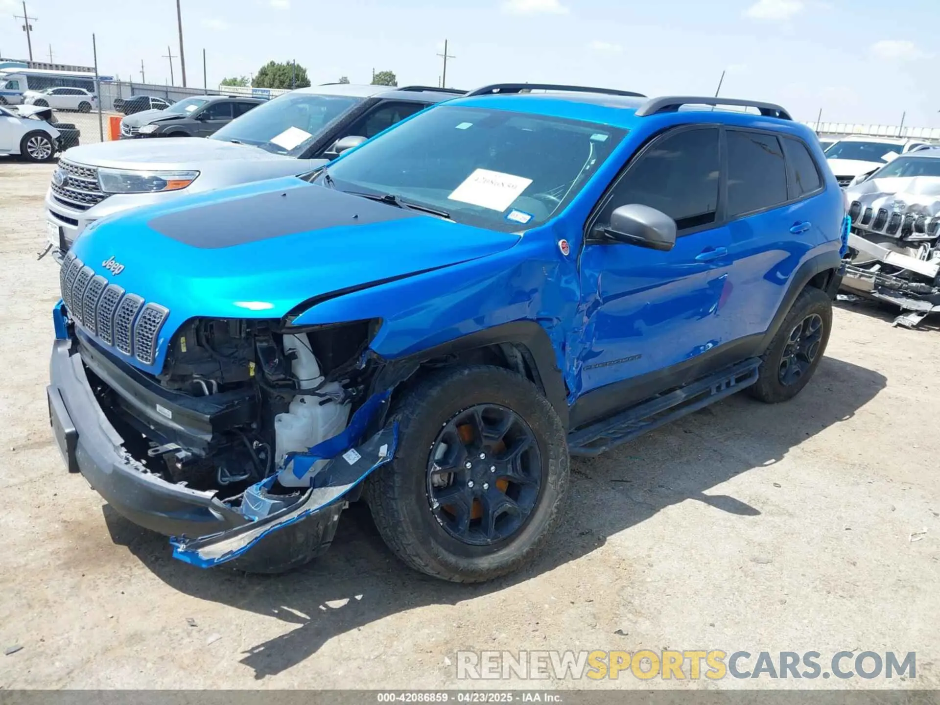 2 Photograph of a damaged car 1C4PJMBX7LD521355 JEEP CHEROKEE 2020