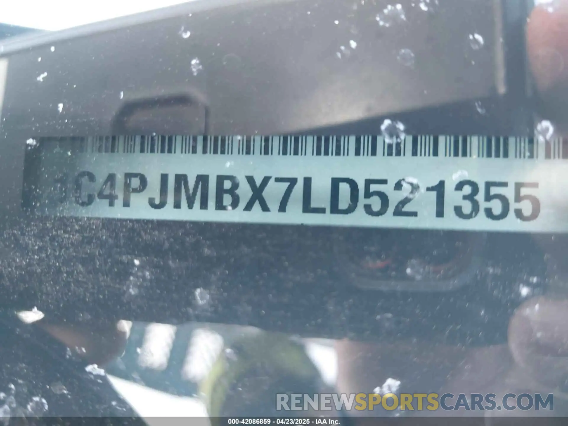 9 Photograph of a damaged car 1C4PJMBX7LD521355 JEEP CHEROKEE 2020