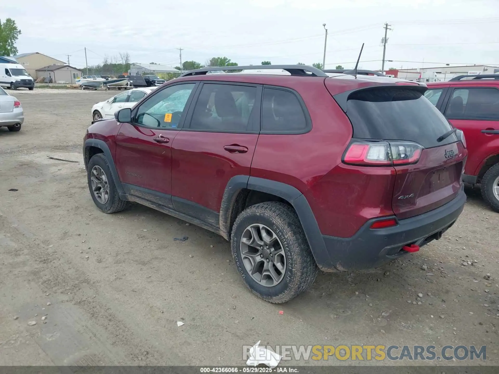 3 Photograph of a damaged car 1C4PJMBX8LD619813 JEEP CHEROKEE 2020