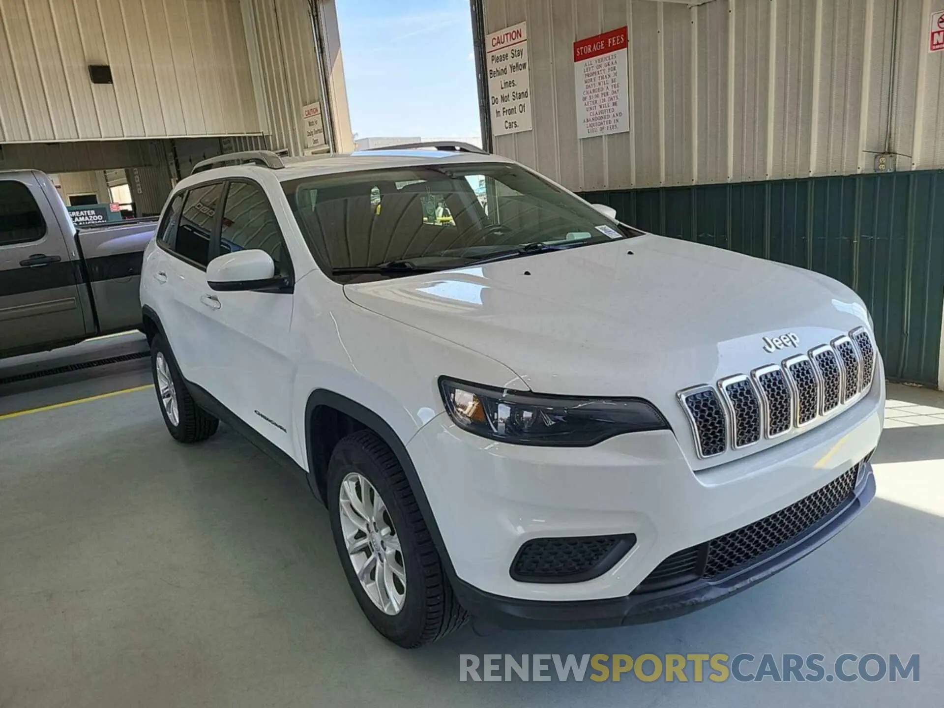15 Photograph of a damaged car 1C4PJMCB0LD536587 JEEP CHEROKEE 2020