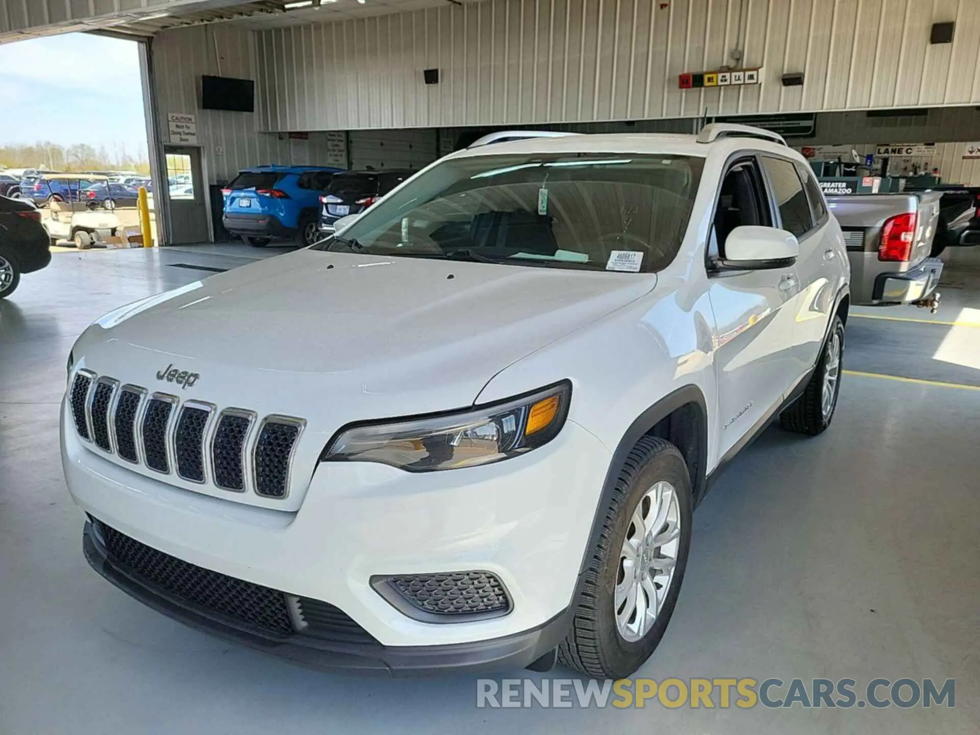 22 Photograph of a damaged car 1C4PJMCB0LD536587 JEEP CHEROKEE 2020