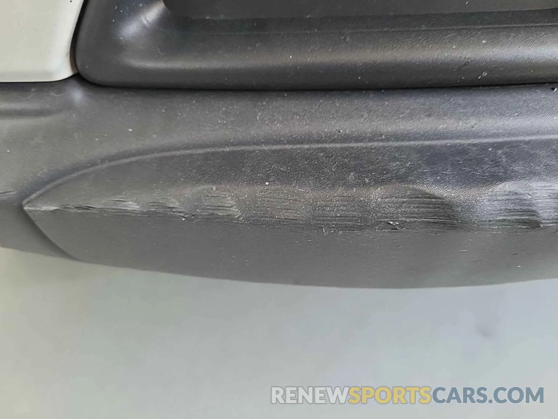 9 Photograph of a damaged car 1C4PJMCB0LD536587 JEEP CHEROKEE 2020