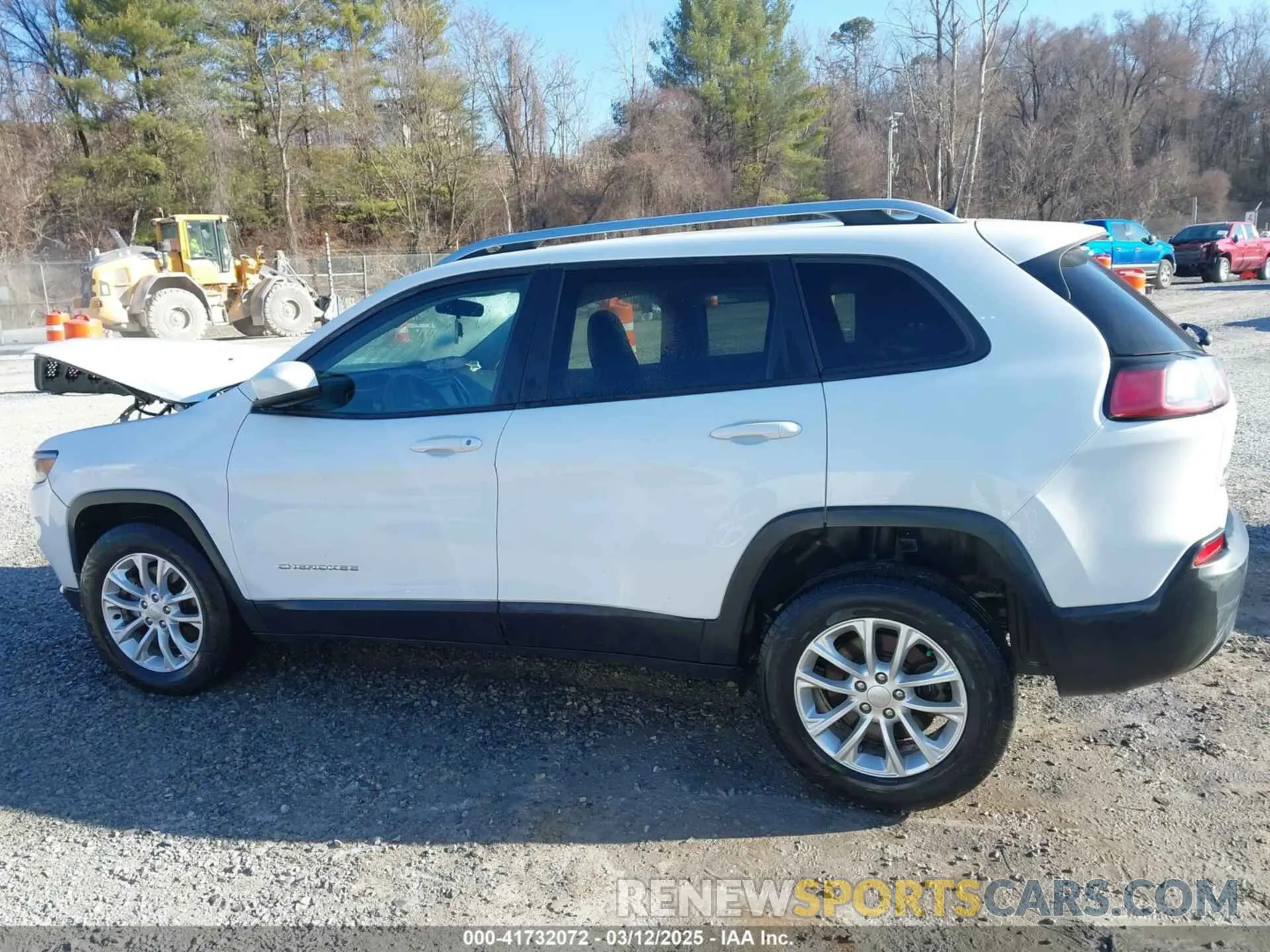 14 Photograph of a damaged car 1C4PJMCB7LD505563 JEEP CHEROKEE 2020