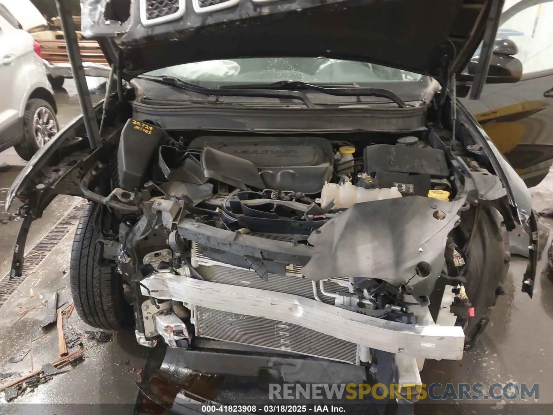 10 Photograph of a damaged car 1C4PJMCB7LD546629 JEEP CHEROKEE 2020