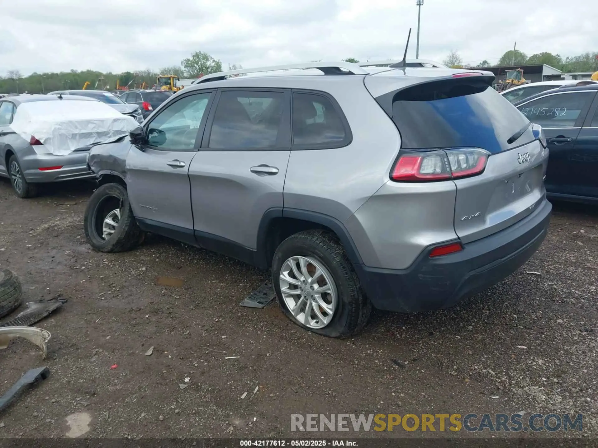3 Photograph of a damaged car 1C4PJMCB9LD546714 JEEP CHEROKEE 2020