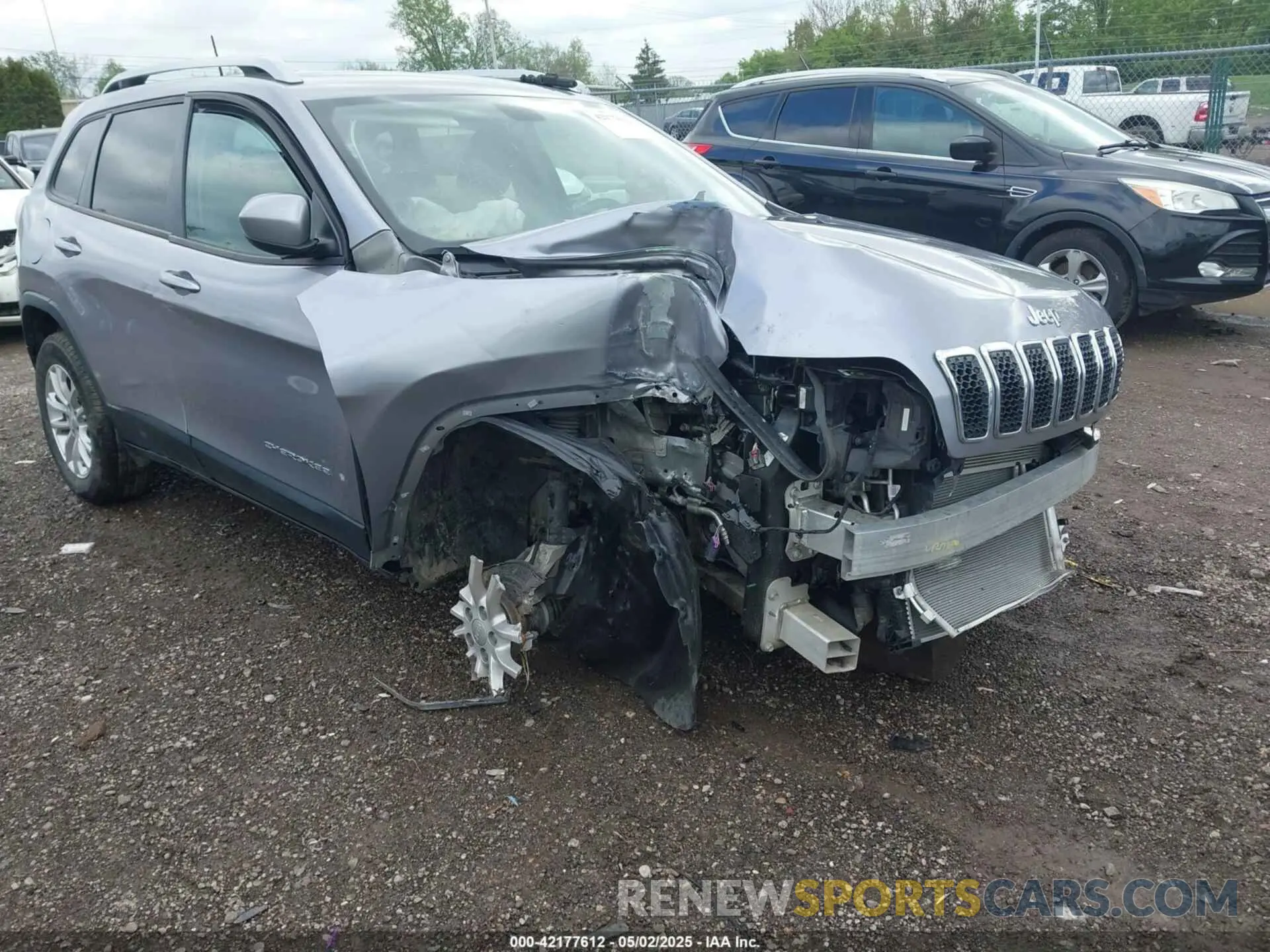 6 Photograph of a damaged car 1C4PJMCB9LD546714 JEEP CHEROKEE 2020