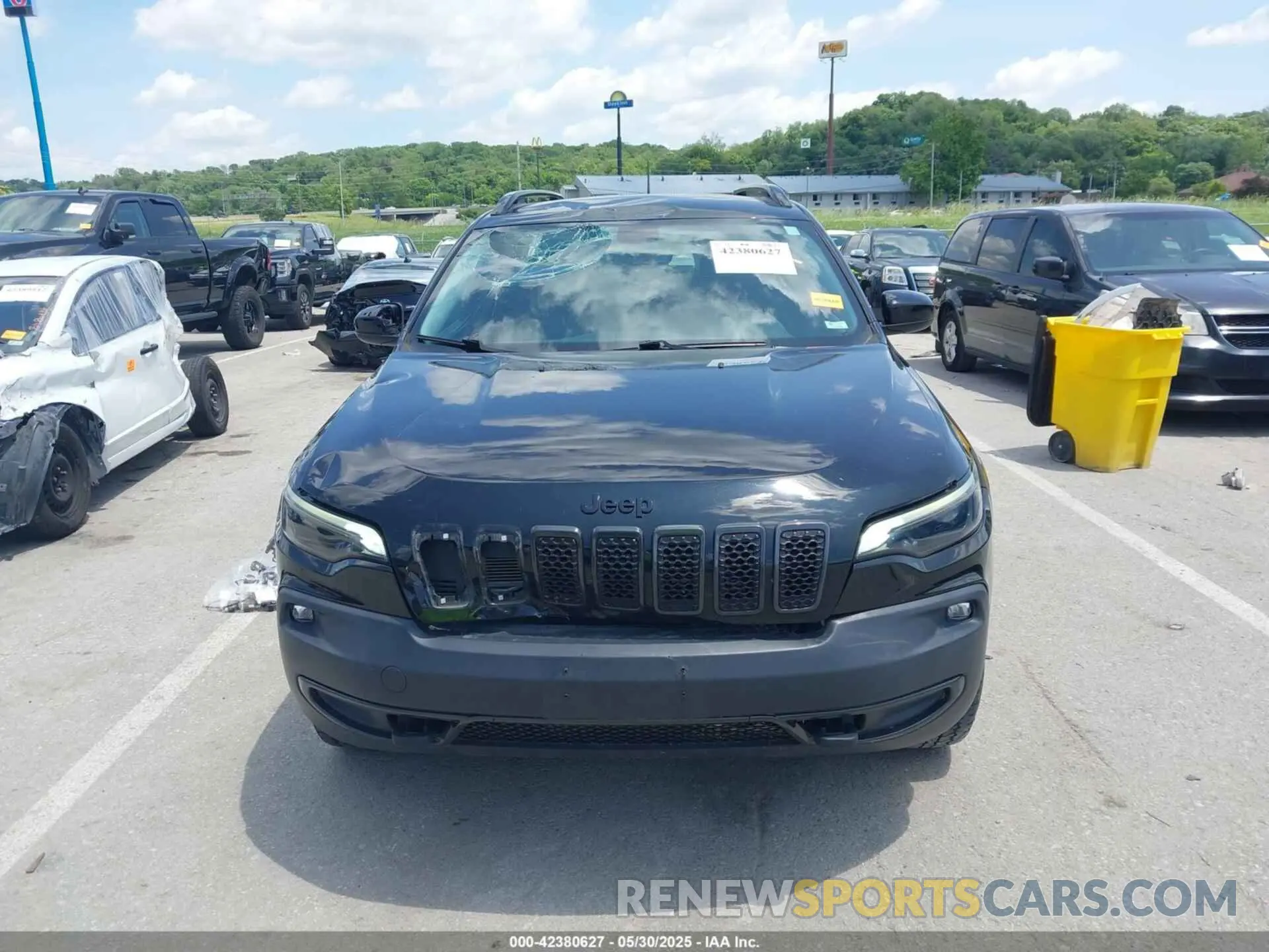 12 Photograph of a damaged car 1C4PJMCX3LD584466 JEEP CHEROKEE 2020