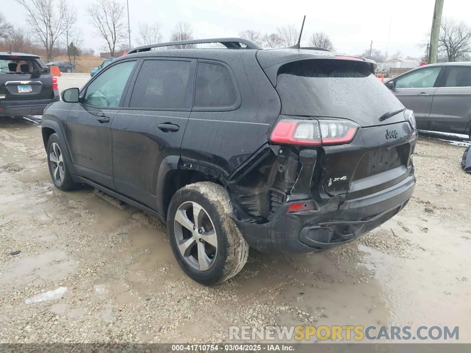 3 Photograph of a damaged car 1C4PJMCX9LD584410 JEEP CHEROKEE 2020
