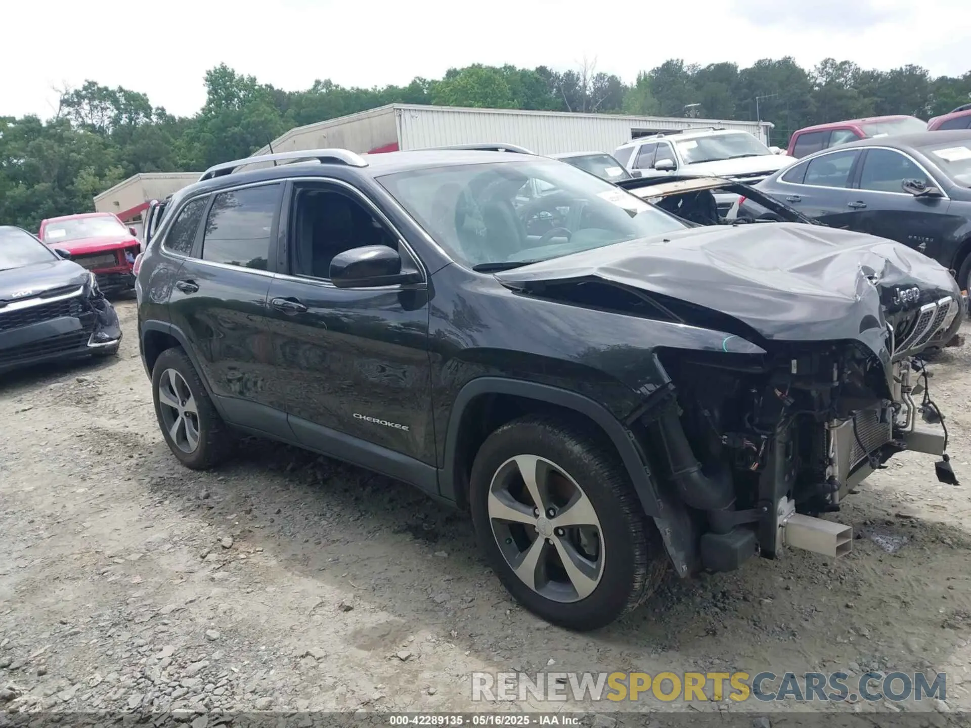 1 Photograph of a damaged car 1C4PJMDN6LD623130 JEEP CHEROKEE 2020
