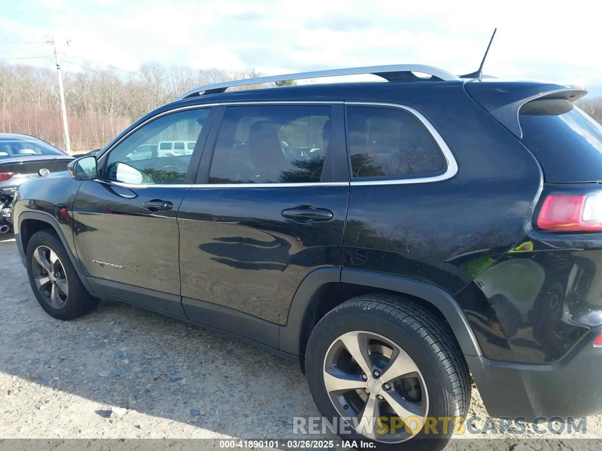 14 Photograph of a damaged car 1C4PJMDN7LD564525 JEEP CHEROKEE 2020