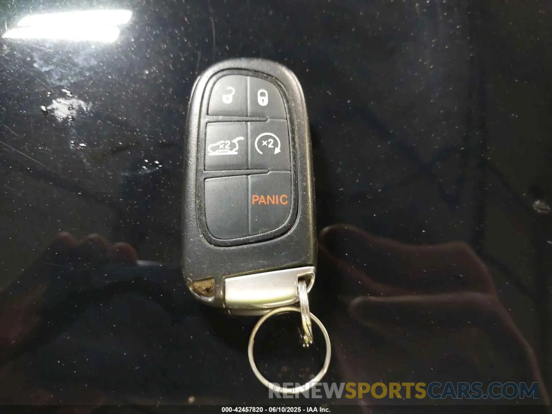 11 Photograph of a damaged car 1C4PJMDN8LD534207 JEEP CHEROKEE 2020