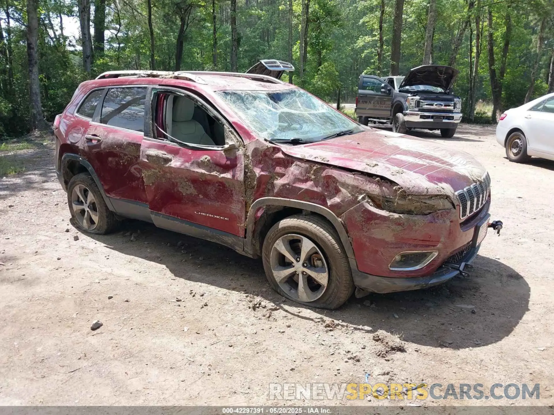 1 Photograph of a damaged car 1C4PJMDN8LD602361 JEEP CHEROKEE 2020