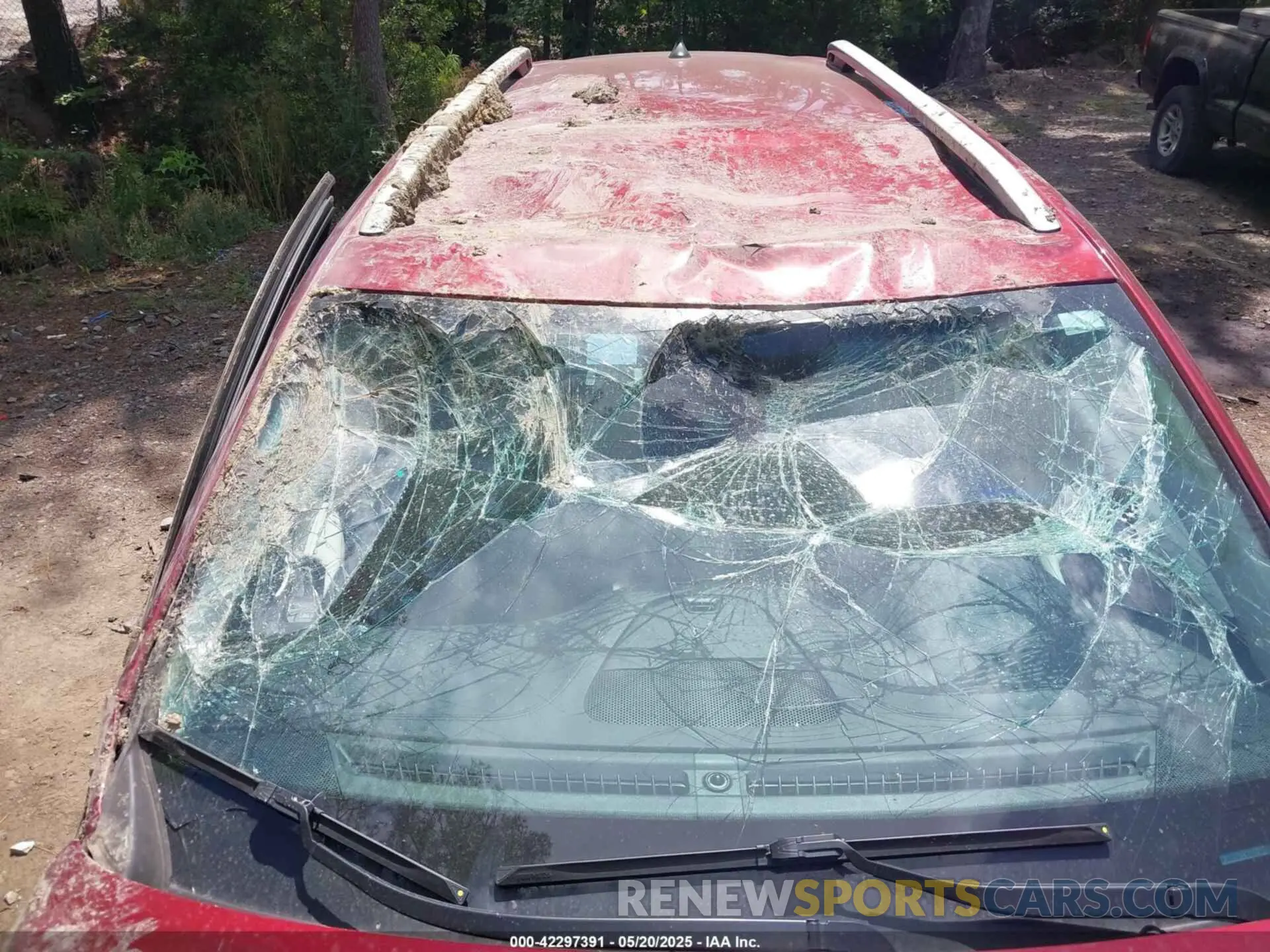 6 Photograph of a damaged car 1C4PJMDN8LD602361 JEEP CHEROKEE 2020