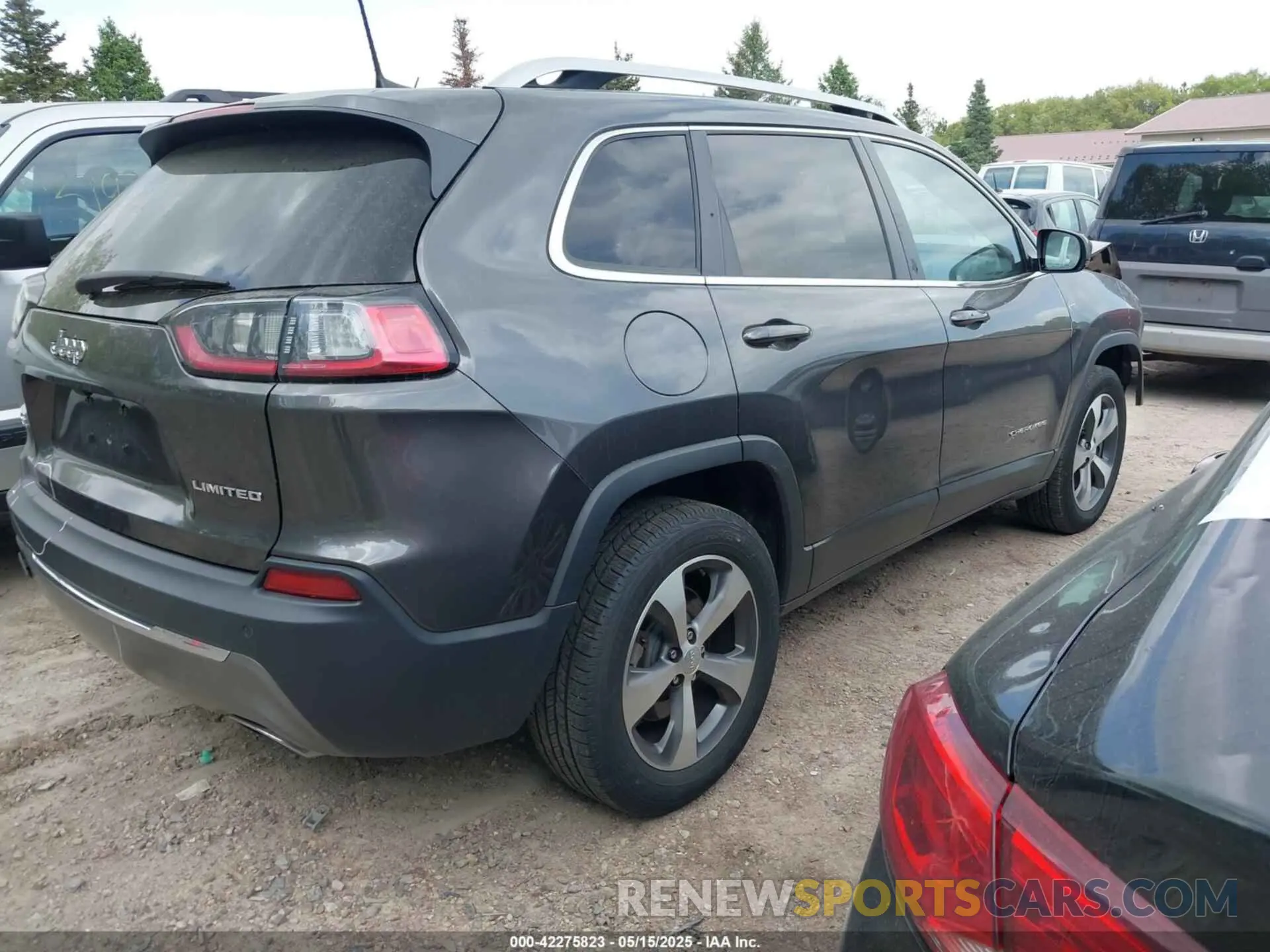 4 Photograph of a damaged car 1C4PJMDN9LD588244 JEEP CHEROKEE 2020
