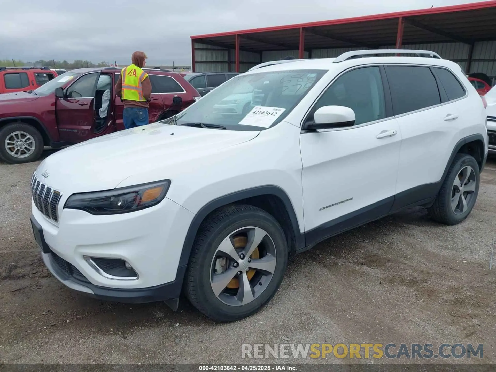 2 Photograph of a damaged car 1C4PJMDNXLD619792 JEEP CHEROKEE 2020